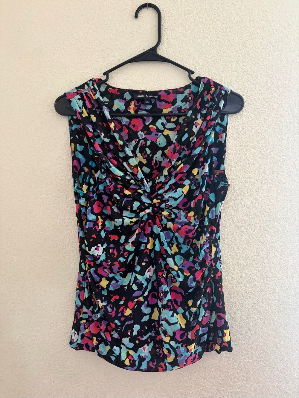 Cable & Gauge Black Multicolor Twist-Front Sleeveless Camisole